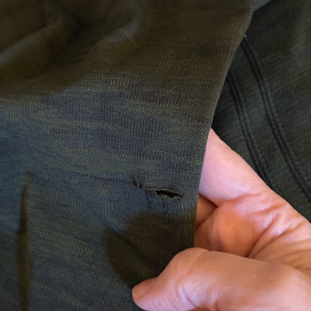 🔥 Lululemon 🍋 Swiftly Tech 2.0 Hip Length Olive Green Long Sleeve Shirt - Picture 8 of 8
